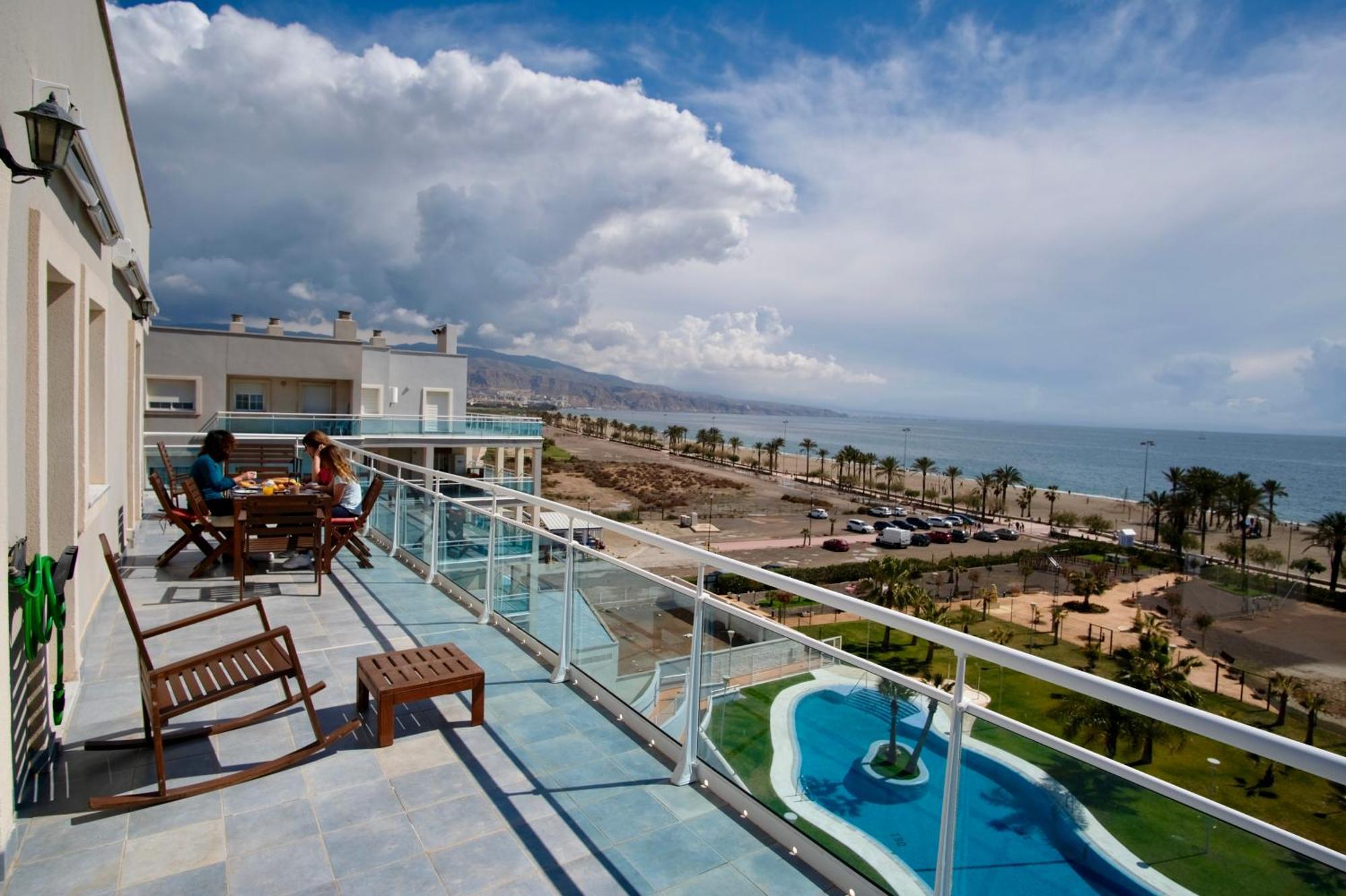 Seafront Penthouse Almeria Рокетас-де-Мар Экстерьер фото