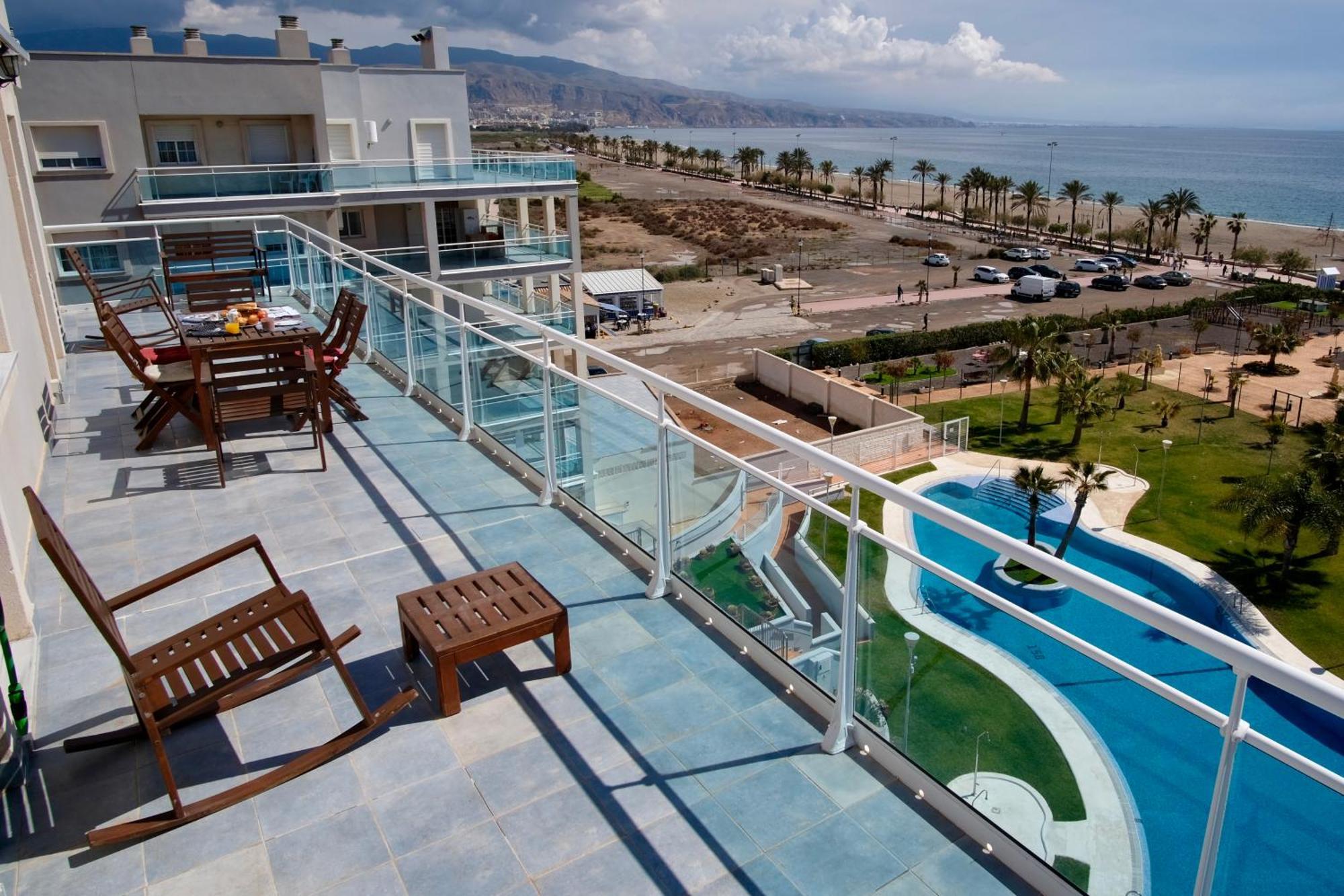 Seafront Penthouse Almeria Рокетас-де-Мар Экстерьер фото